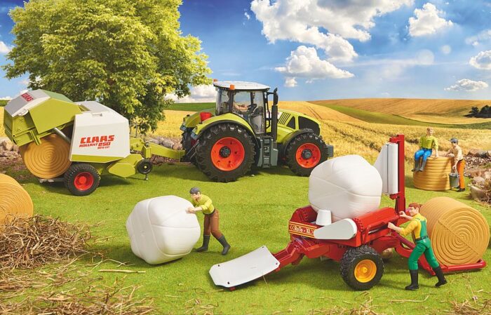 BRUDER Bale wrapper with round bales - Image 2