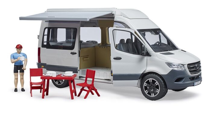 BRUDER MB Sprinter camper with driver - Image 2