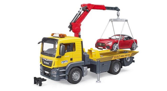 BRUDER MAN TGS tow truck with roadster