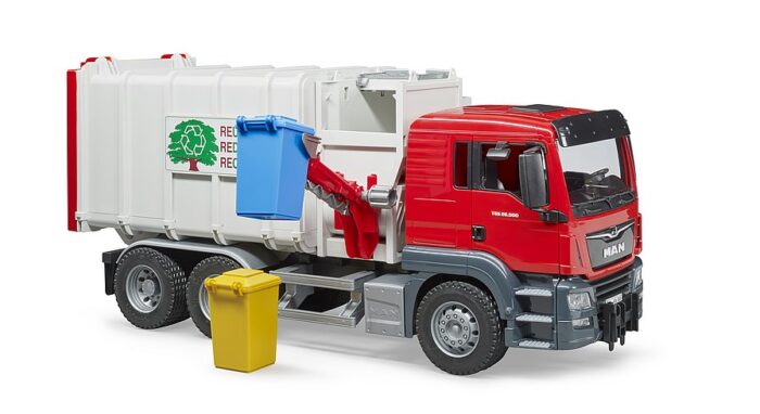 BRUDER MAN TGS Side loading garbage truck - Image 3