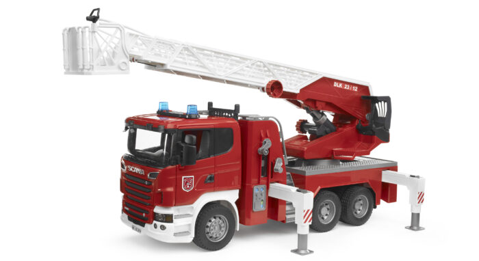 BRUDER SCANIA R-SERIES FIRE ENGINE WITH WATER PUMP