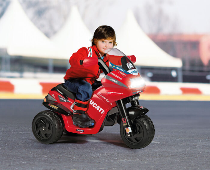 PEG PEREGO DUCATI DESMOSEDICI EVO 6V - Image 2