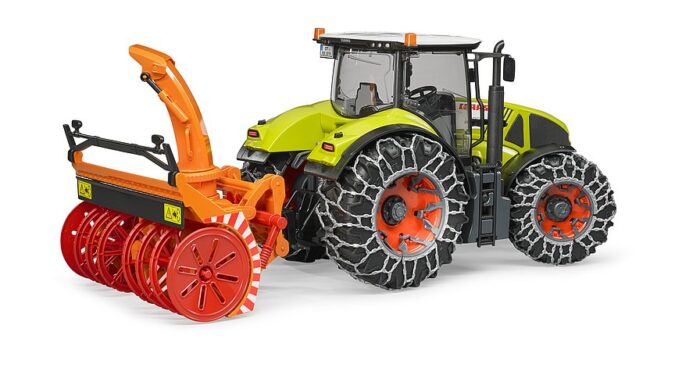 BRUDER Claas Axion 950 with snow chains and snow b - Image 2
