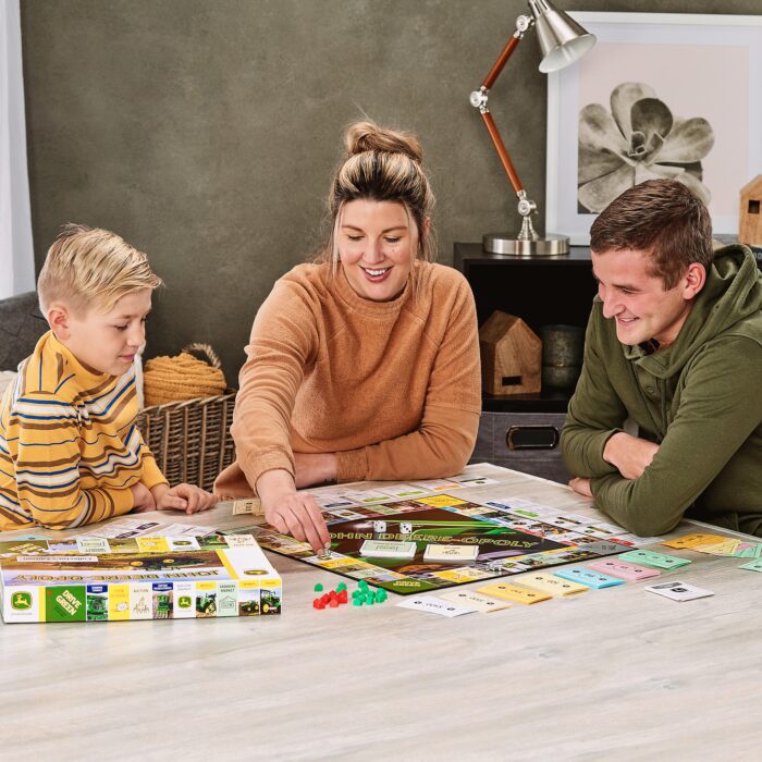 TOMY John Deere-OPOLY - Image 2